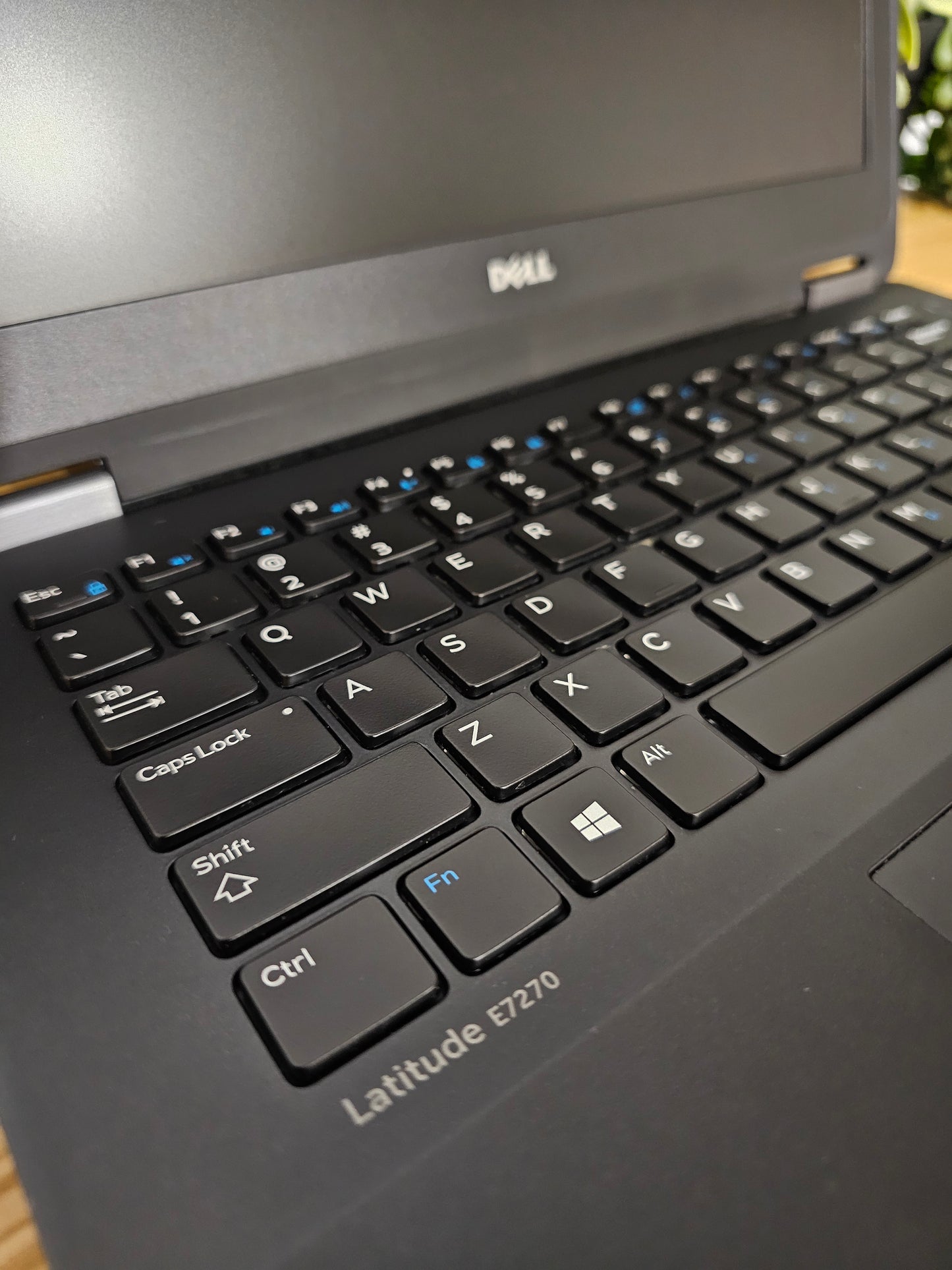 Dell Latitude E7270 i7-6600U, 16GB Ram, 256GB SSD Win 10 Pro Refurbished