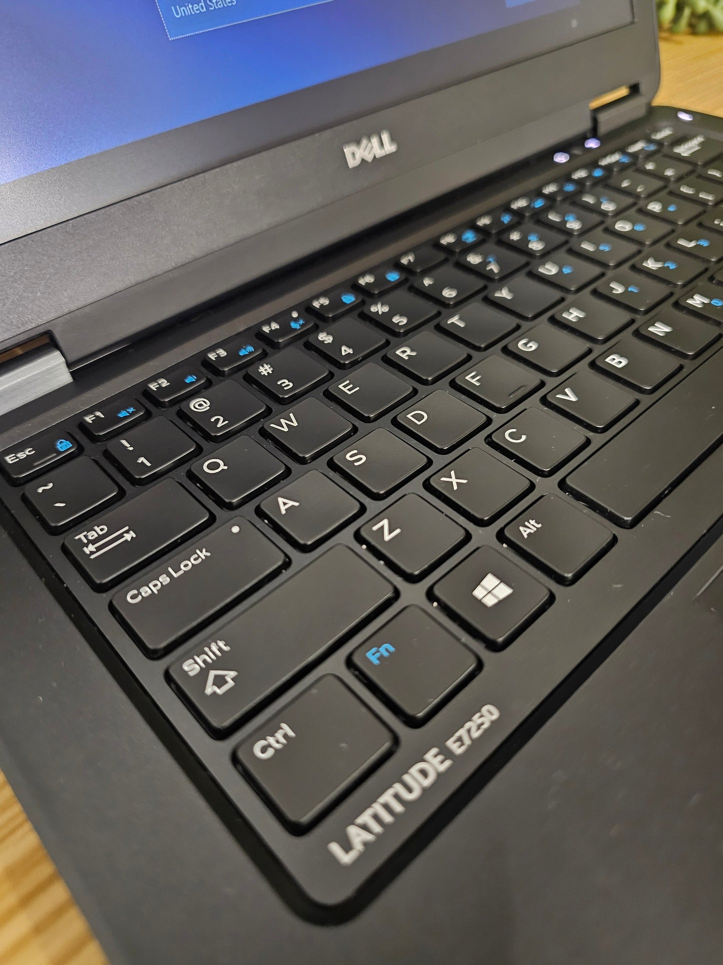 Dell Laptop E7250 8GB 128GB Refurbished