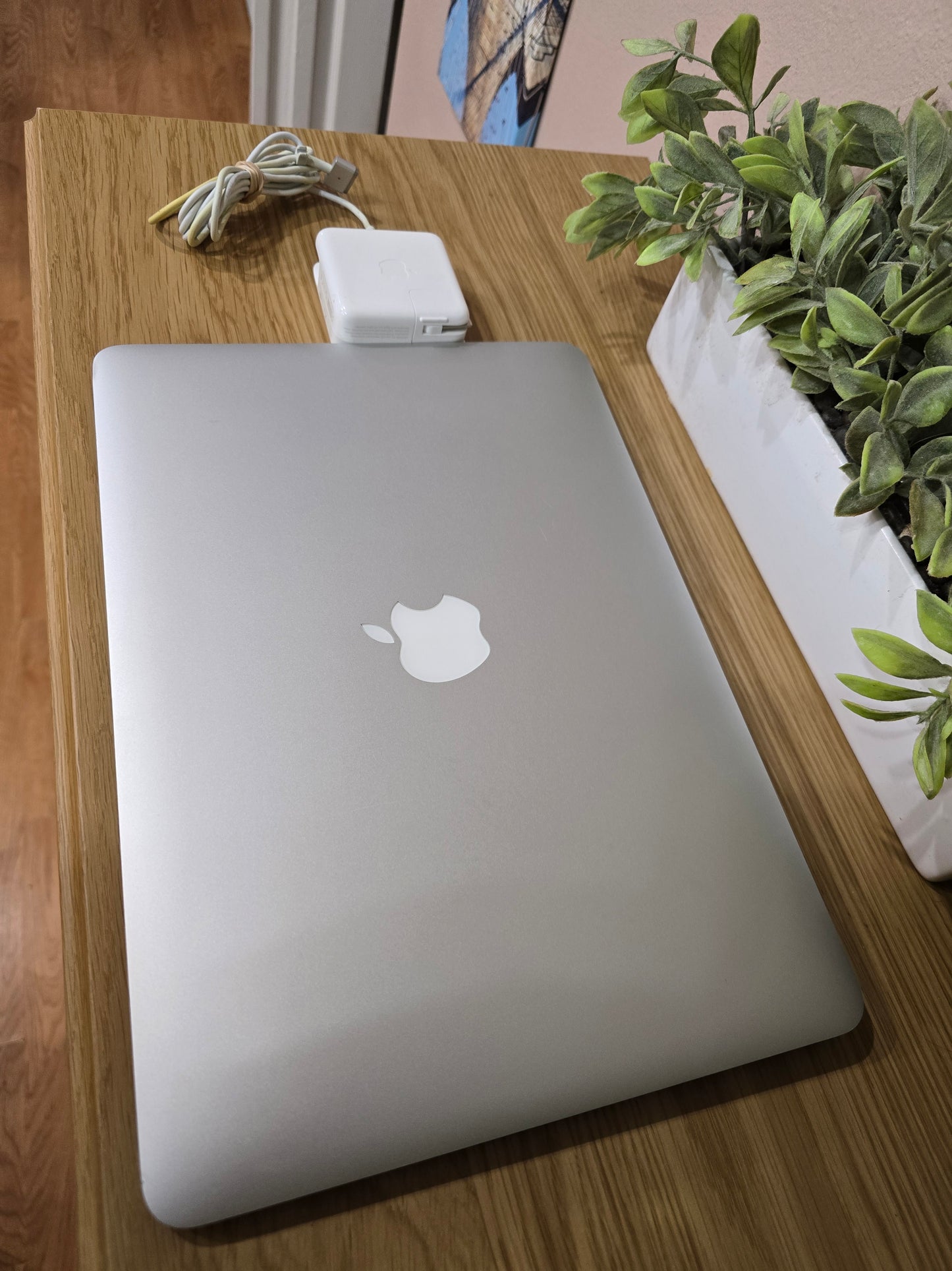 Apple Macbook Air 13.3" A1466 4GB 128GB Monterey OS Refurbished